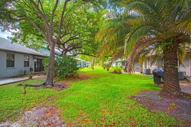 8202 NW 100th Drive, Tamarac, FL 33321