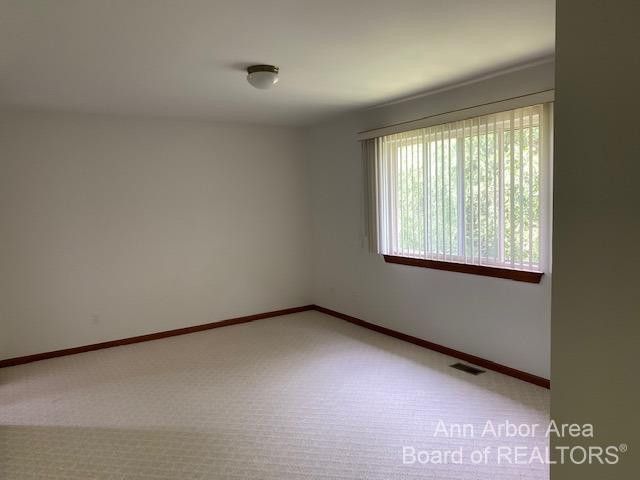 3144 Dunwoodie Road, Ann Arbor, MI 48105