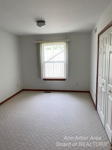 3144 Dunwoodie Road, Ann Arbor, MI 48105