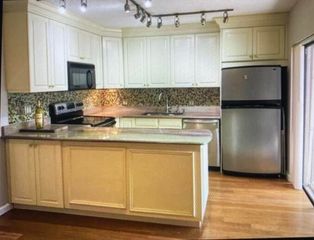 1700 Embassy Drive 105, West Palm Beach, FL 33401