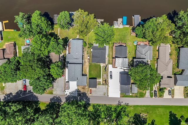 3387 E Stahl Road, Monon, IN 47959