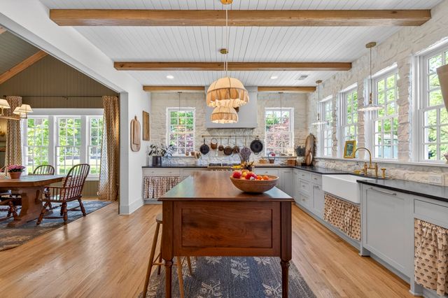 112 Lewisburg Ave, Franklin, TN 37064