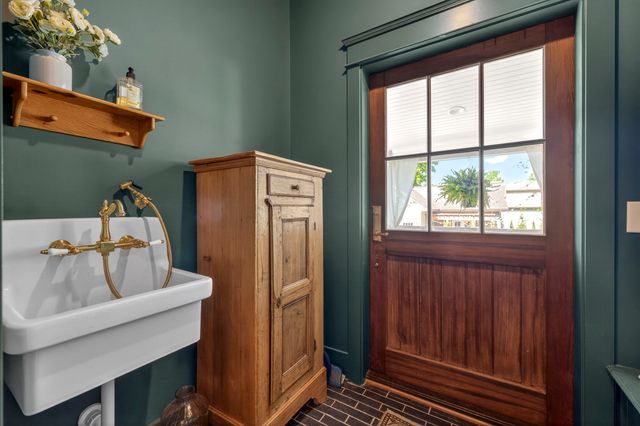 112 Lewisburg Ave, Franklin, TN 37064