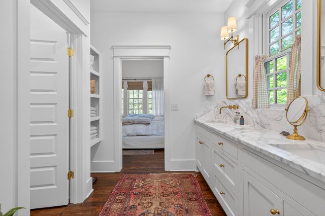 112 Lewisburg Ave, Franklin, TN 37064