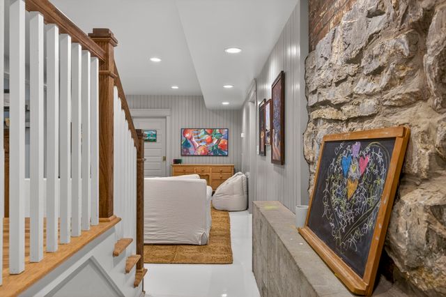 112 Lewisburg Ave, Franklin, TN 37064