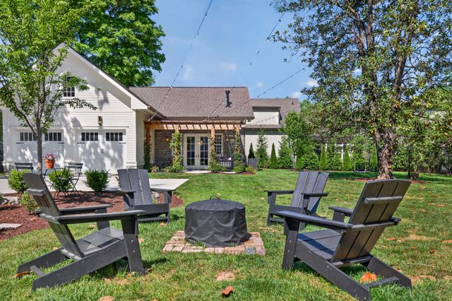 112 Lewisburg Ave, Franklin, TN 37064