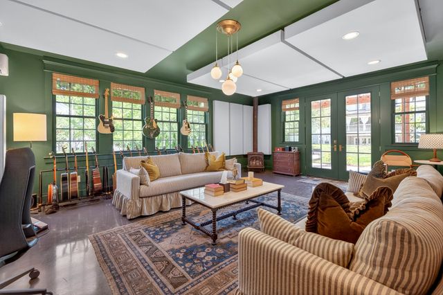 112 Lewisburg Ave, Franklin, TN 37064