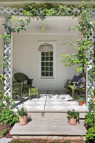 112 Lewisburg Ave, Franklin, TN 37064
