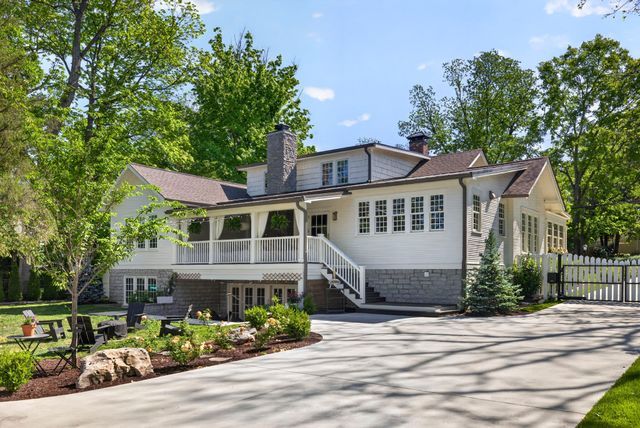 112 Lewisburg Ave, Franklin, TN 37064