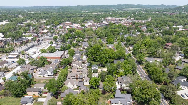 112 Lewisburg Ave, Franklin, TN 37064