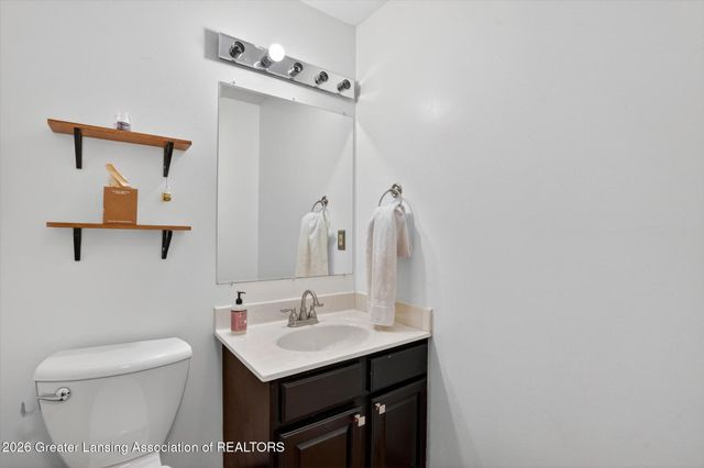 7042 Rossman Highway, Eaton Rapids, MI 48827