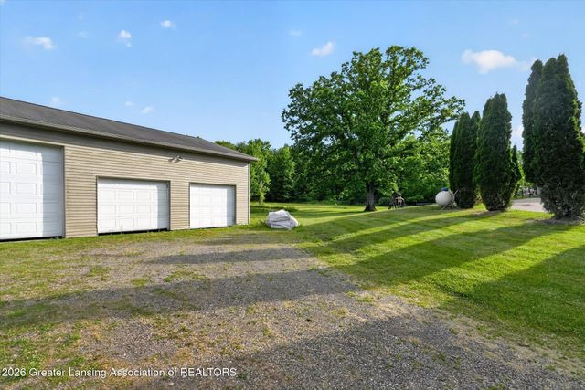 7042 Rossman Highway, Eaton Rapids, MI 48827