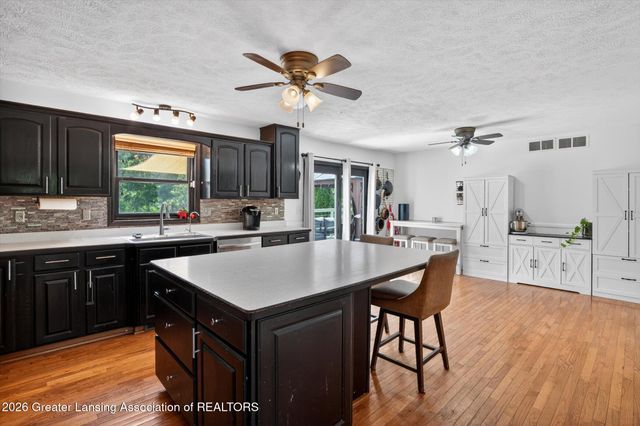 7042 Rossman Highway, Eaton Rapids, MI 48827