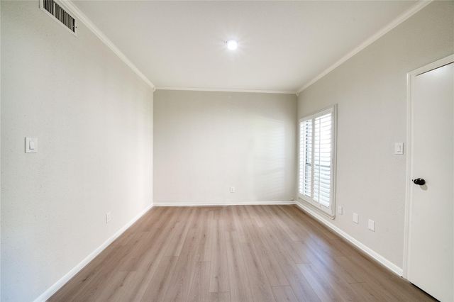 11711 Memorial Dr Drive 573, Houston, TX 77024