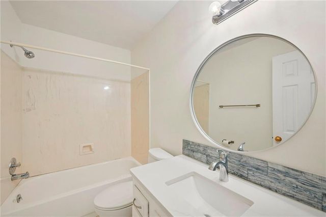 1750 Clairmont Road 21, Decatur, GA 30033