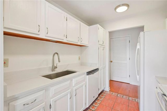 1750 Clairmont Road 21, Decatur, GA 30033