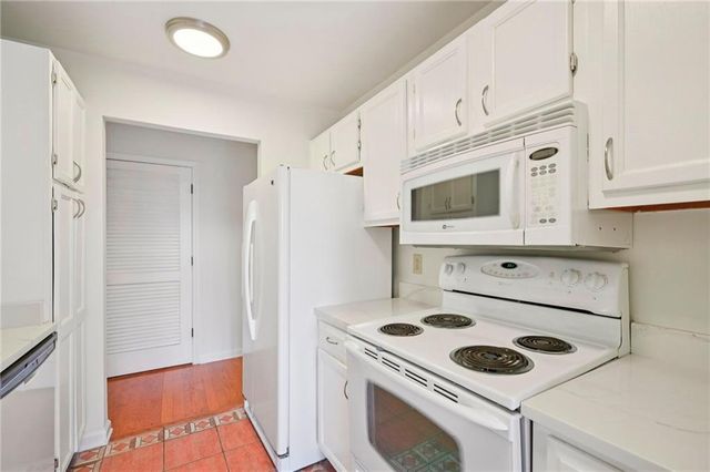 1750 Clairmont Road 21, Decatur, GA 30033