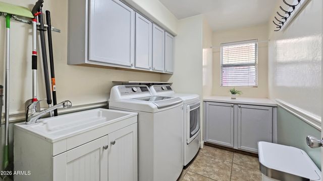 13888 W WILSHIRE Drive, Goodyear, AZ 85395