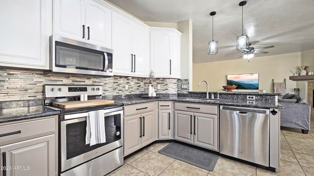 13888 W WILSHIRE Drive, Goodyear, AZ 85395