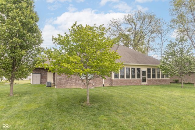 1336 Penny Lane, Greenfield, IN 46140