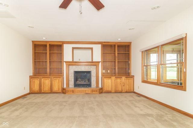1336 Penny Lane, Greenfield, IN 46140
