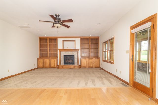 1336 Penny Lane, Greenfield, IN 46140