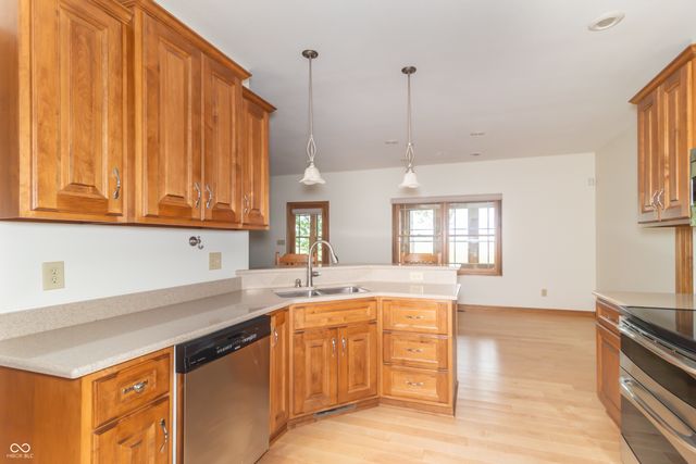 1336 Penny Lane, Greenfield, IN 46140