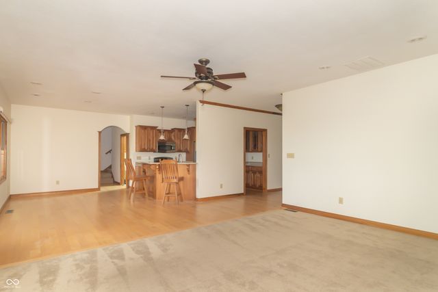 1336 Penny Lane, Greenfield, IN 46140