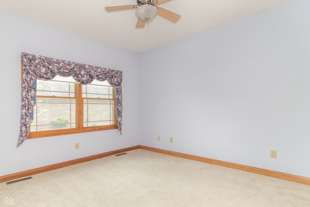 1336 Penny Lane, Greenfield, IN 46140