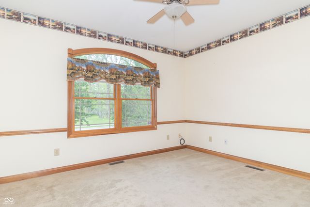 1336 Penny Lane, Greenfield, IN 46140