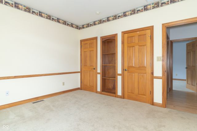 1336 Penny Lane, Greenfield, IN 46140