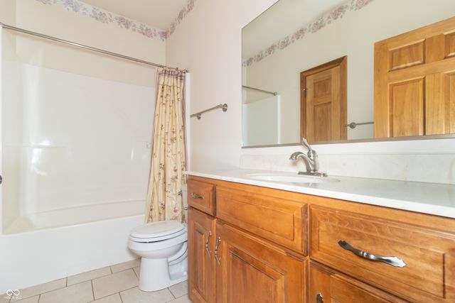 1336 Penny Lane, Greenfield, IN 46140