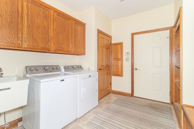 1336 Penny Lane, Greenfield, IN 46140
