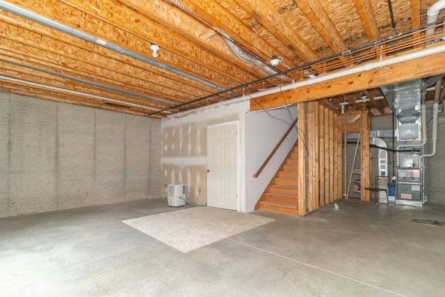 1336 Penny Lane, Greenfield, IN 46140