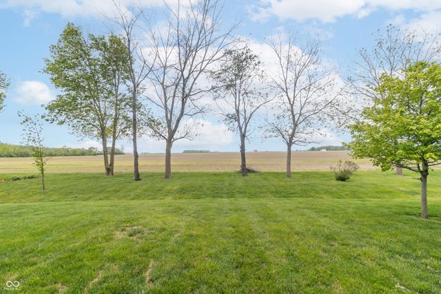 1336 Penny Lane, Greenfield, IN 46140