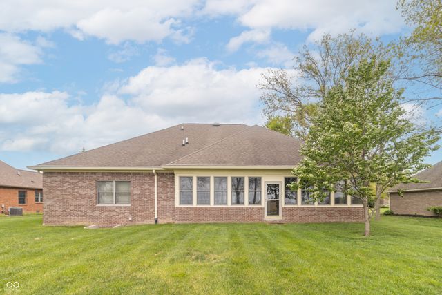 1336 Penny Lane, Greenfield, IN 46140