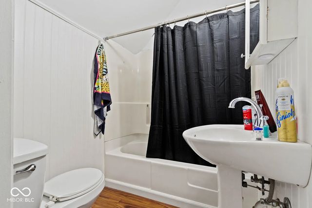 110 Douglas Street, Greenfield, IN 46140