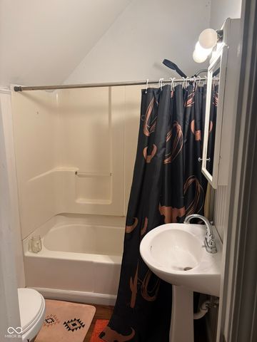 110 Douglas Street, Greenfield, IN 46140