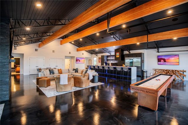 11390 Walters Road, Bentonville, AR 72712