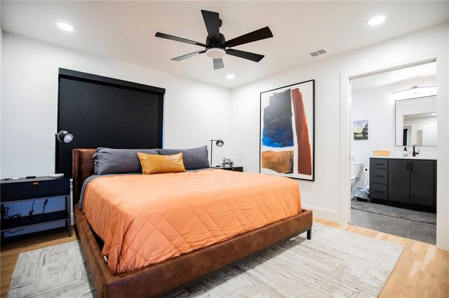 11390 Walters Road, Bentonville, AR 72712