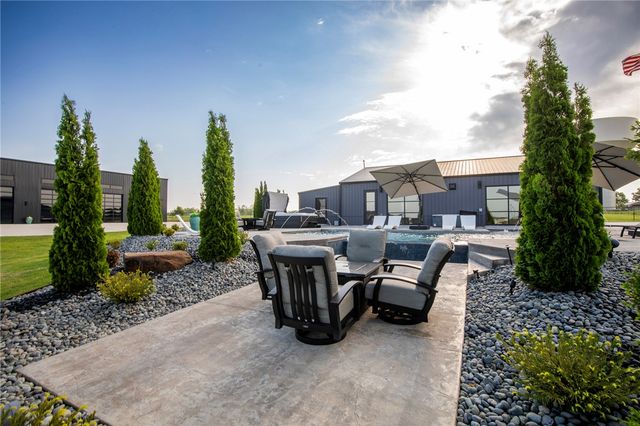 11390 Walters Road, Bentonville, AR 72712