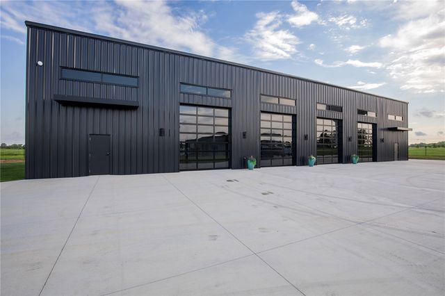 11390 Walters Road, Bentonville, AR 72712