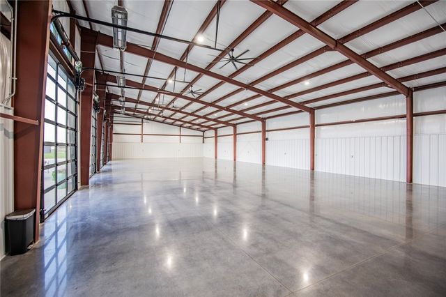 11390 Walters Road, Bentonville, AR 72712