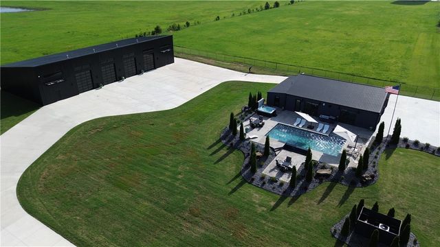 11390 Walters Road, Bentonville, AR 72712