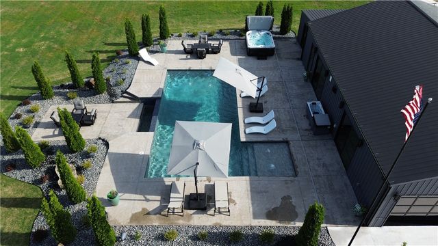 11390 Walters Road, Bentonville, AR 72712