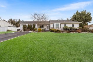 49 Fairfield Drive, Dix Hills, NY 11746