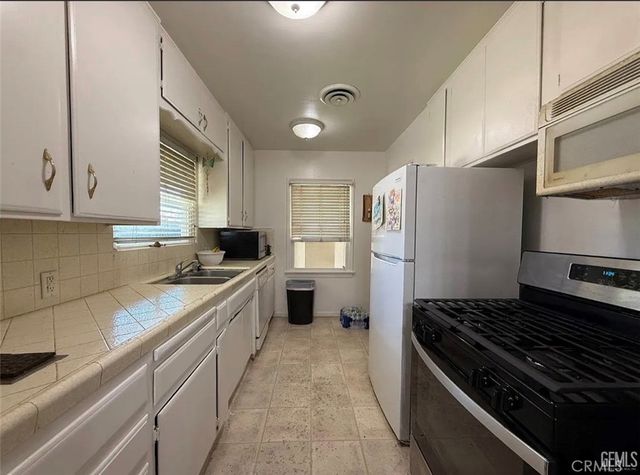 2512 Barnett, Bakersfield, CA 93308