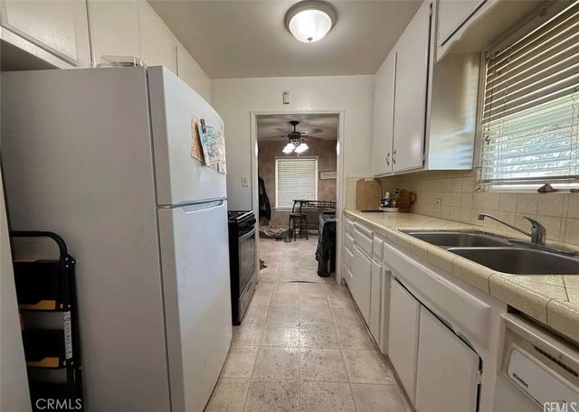 2512 Barnett, Bakersfield, CA 93308
