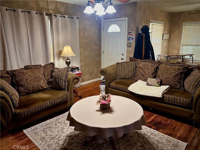 2512 Barnett, Bakersfield, CA 93308