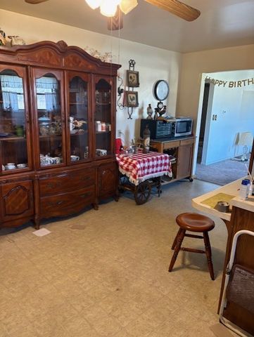 2204 S Lincoln Street, Siloam Springs, AR 72761